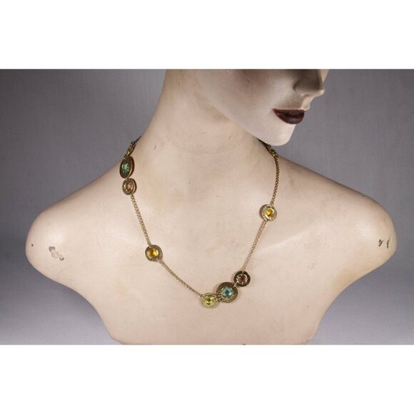 Greek goddess demi-parure costume jewelry set, necklace and matching earrings, - Picture 6 of 6